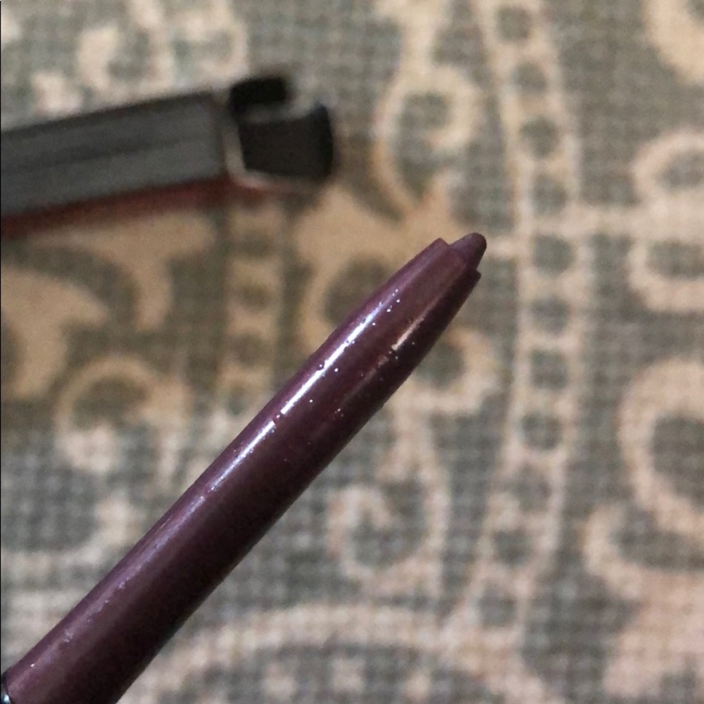 NIB Laura Geller Waterproof Eyeliner Color: Eggplant - Picture 4 of 5